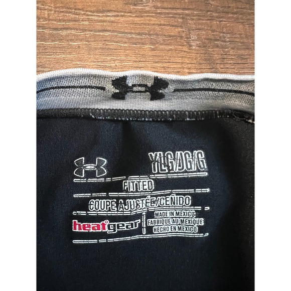 Under Armour HeatGear Fitted Black Short Sleeve T Shirt Kids YLG G - Picture 3 of 5
